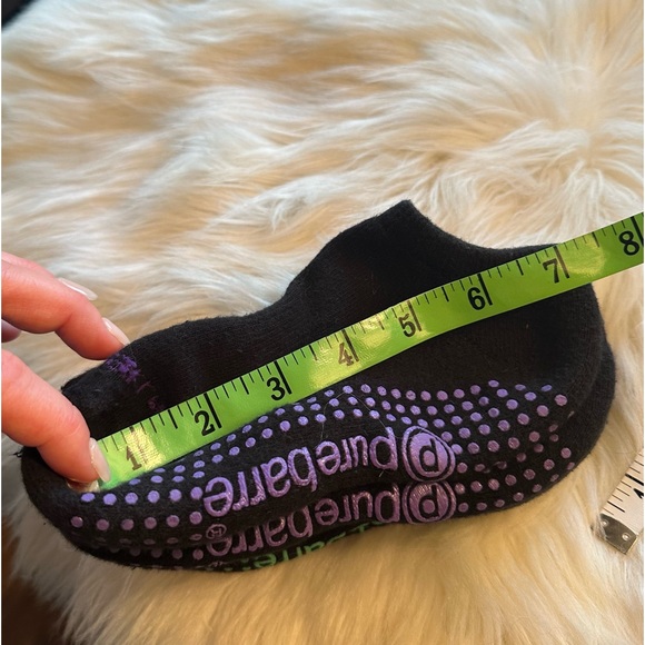 Pure Barre Black Non-Slip Grip Ankle Socks - Picture 12 of 12